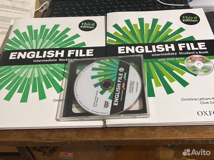 Intermediate plus english file 4th. English file (3rd Edition): Intermediate Plus комплект. Учебник английского English file. Учебник English file Intermediate. Учебник New English file Intermediate.