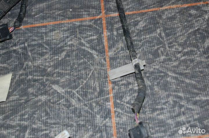 Проводка бампера- Toyota Land Cruiser Prado 150