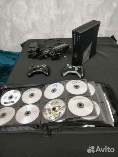 Xbox 360 LT 2.0, 2 геймпада, kinect, 80+ игр