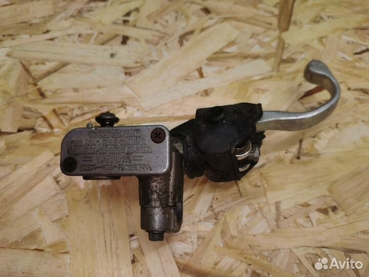 Машинка переднего тормоза yamaha WR 400 1998