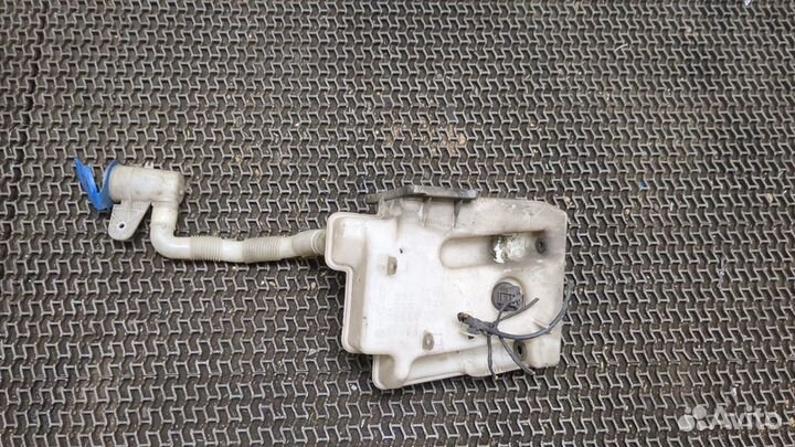 Бачок омывателя Skoda SuperB, 2011