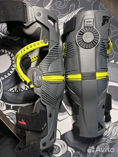 Брейсы Kneepad Protect T10