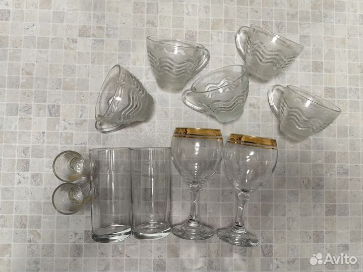 Стаканы, бокалы, чашки, рюмки