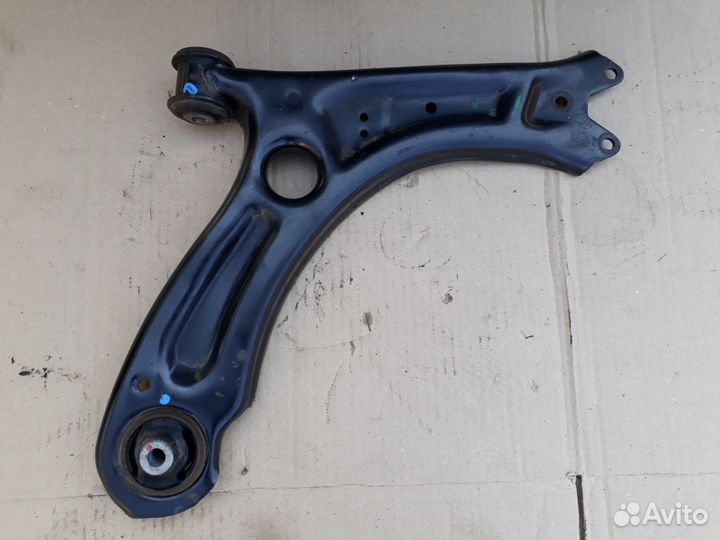Рычаг перед левый Volkswagen Jetta 6