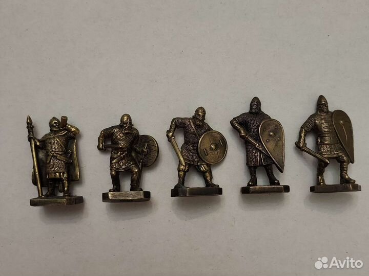 Солдатики латунь