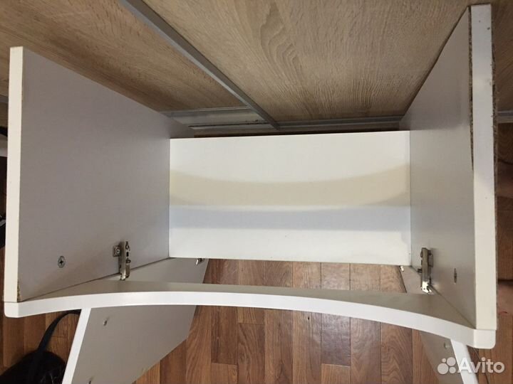 Полка – тумба для ванной