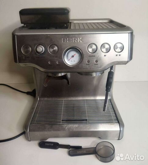 Кофеварка Bork C801 Кофемашина