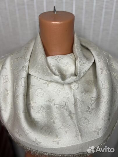 Luis vuitton платок