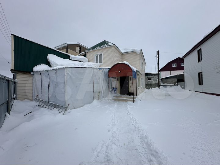 Дом 230 м² на участке 4,3 сот.