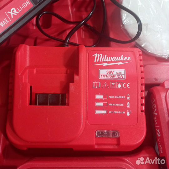 Шуруповерт Milwaukee 36