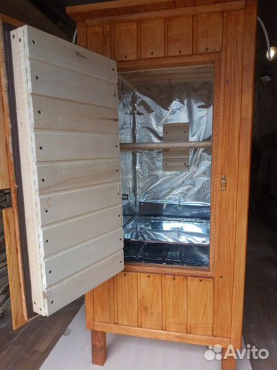 Коптилка горячего и холодного копчения