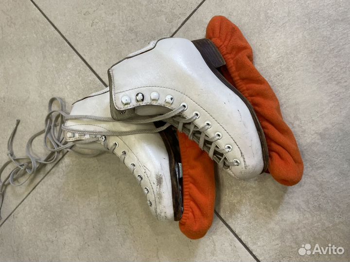 Профессиональные коньки wifa prima 28