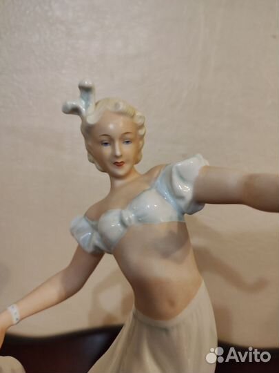 Статуэтка. Фарфор. Schau Bach. Германия