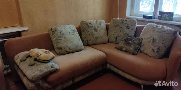 Большой угловой диван