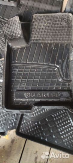 Автомобильные коврики резиновые