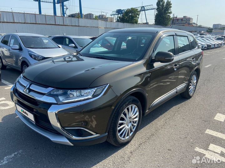Mitsubishi Outlander 2.0 CVT, 2015, 167 000 км