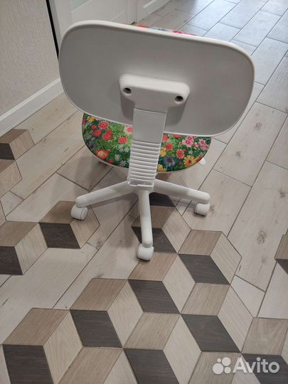 Компьютерное кресло