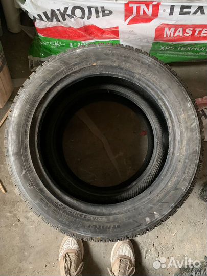Hankook Winter I'Pike 215/55 R17