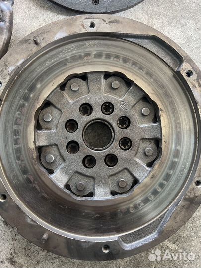 Маховик Демпферный Nissan Qashqai 2.0dci M9R