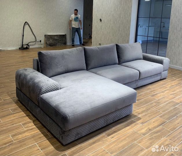 Угловой диван фирменный