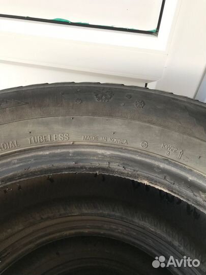 Kumho I'Zen KW22 215/60 R16 99T