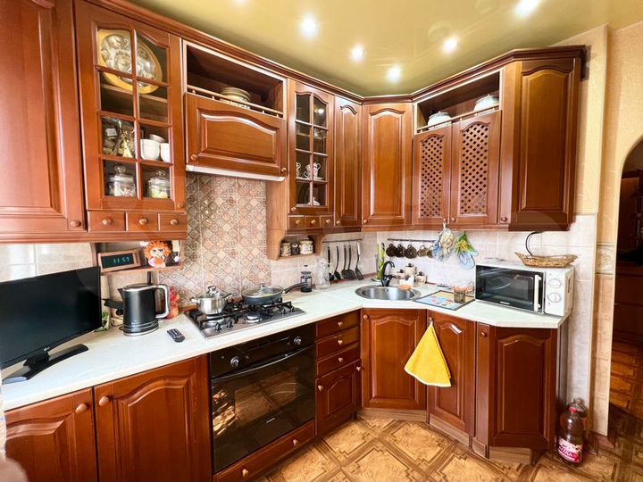 3-к. квартира, 63 м², 3/9 эт.