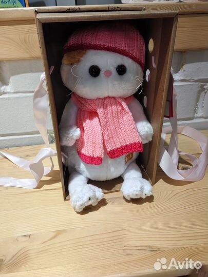 Кошечка Лили