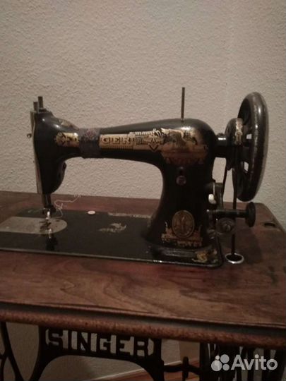 Швейная машина Singer