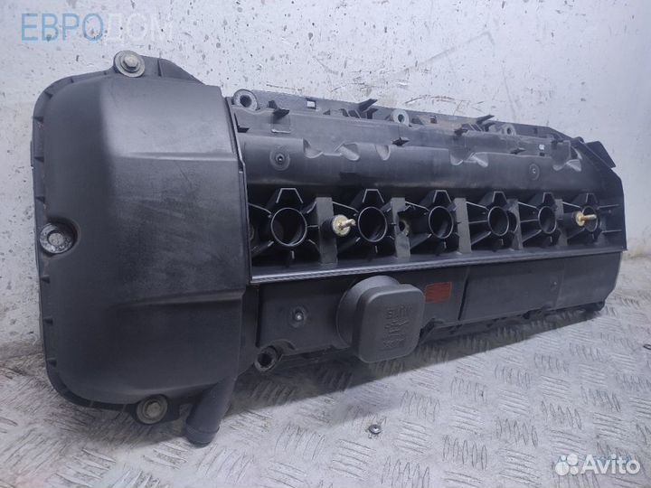 Клапанная крышка м54 на BMW E60 s1156964