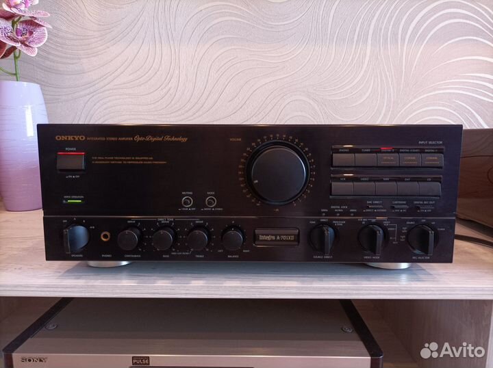 Onkyo Integra A-701XD Made in Japan