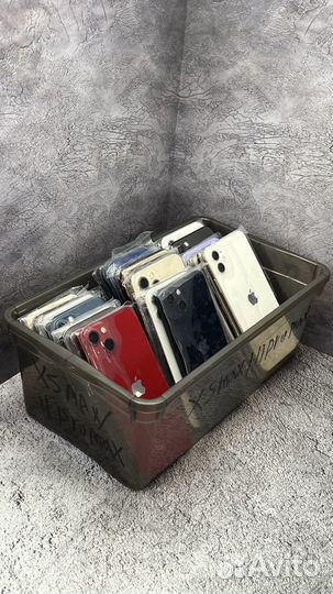 Оригинальные снятые запчасти iPhone