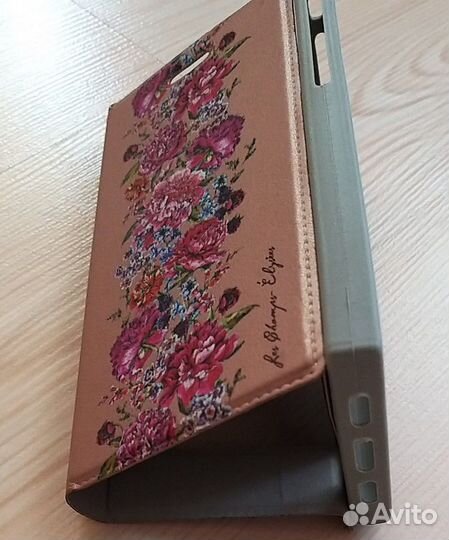 Чехол для телефона в отличном состоянии