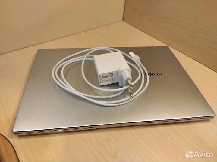 Honor magicbook 14