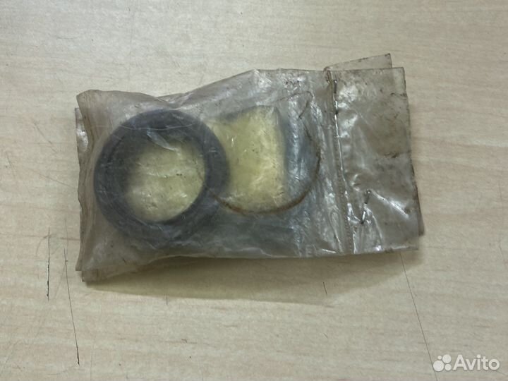 Сальник subaru 806732150