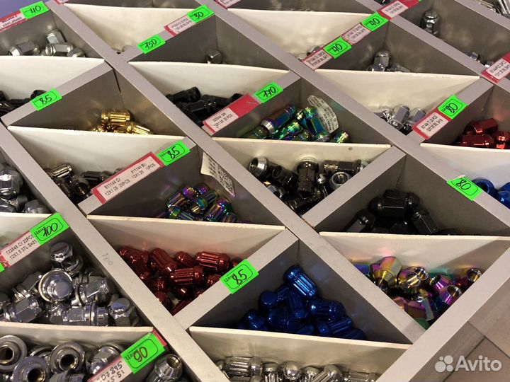 Гайки болты шпильки для колёс