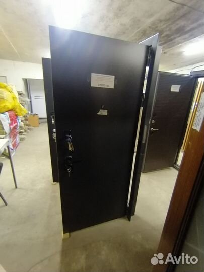 Дверь входная металлическая Брест 860*2100 правая