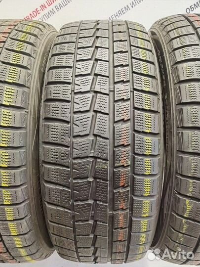 Dunlop Winter Maxx WM01 215/55 R17
