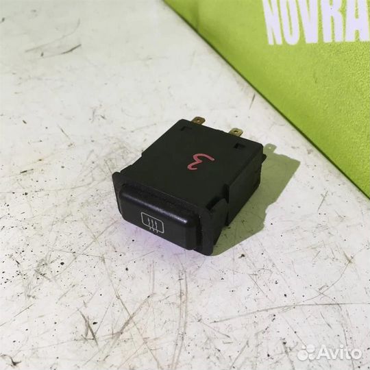 Кнопка обогрева заднего стекла бмв Е28