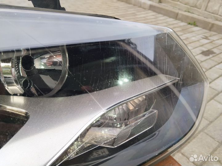 Фара правая Volkswagen Polo седан