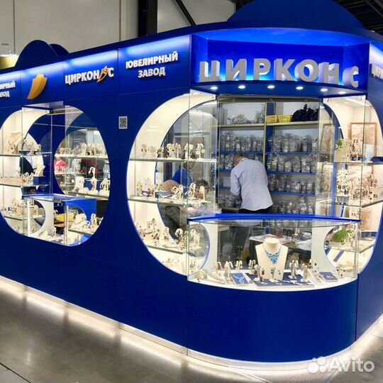 Витрина выставочная