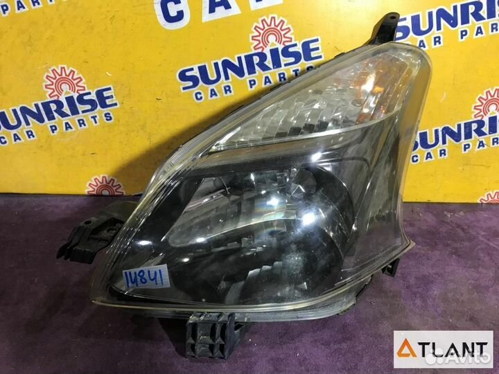 Фара toyota ractis