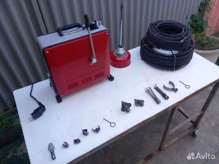 Машинка для прочистки канализации