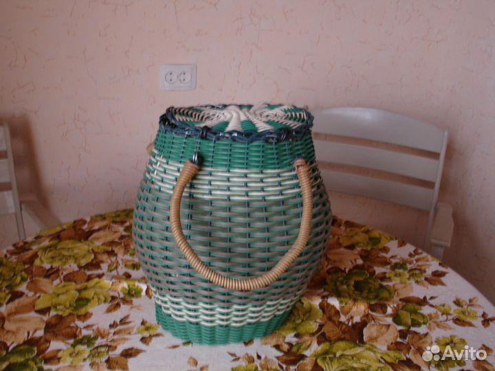 Корзина плетенная
