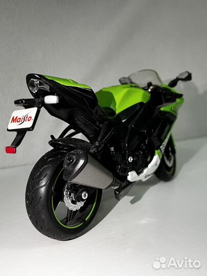 Коллекционная модель мотоцикла Kawasaki Ninja