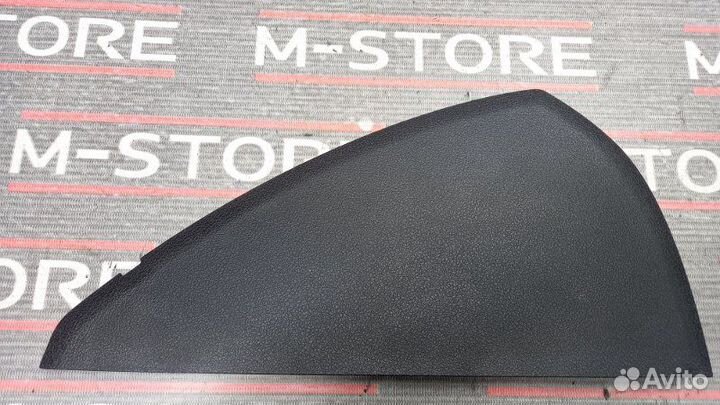 Накладка на торпеду правая Audi Q5 8R cdnc 2009