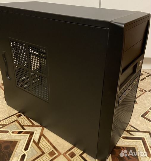 Корпус Chieftec mesh CT-04B-OP черный