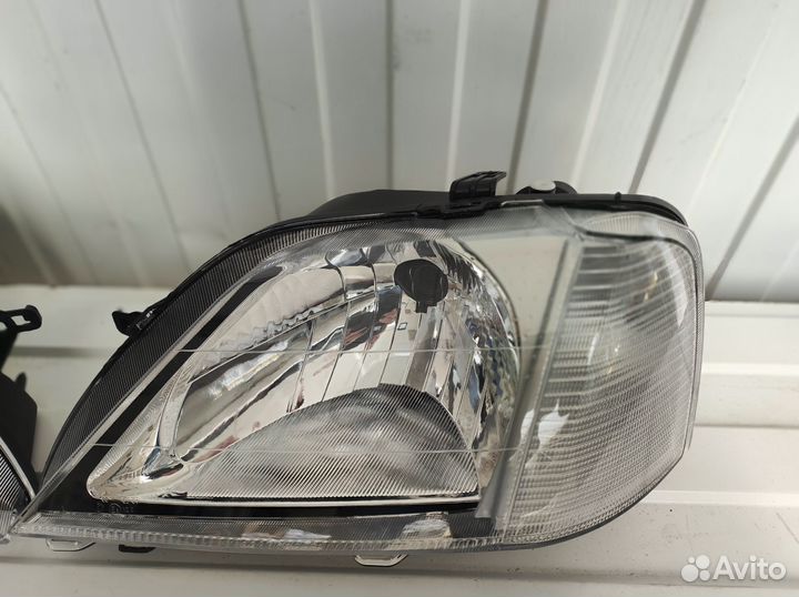 Фара Renault logan 05-10 цена за одну фару