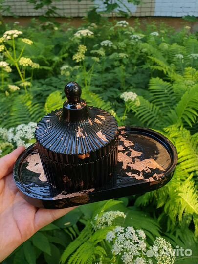 Поднос и шкатулка 