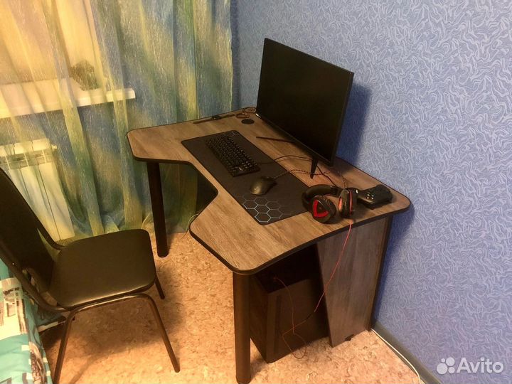Стол компьютерный цвет дуб