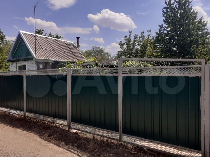 Дача 20 м² на участке 5 сот.